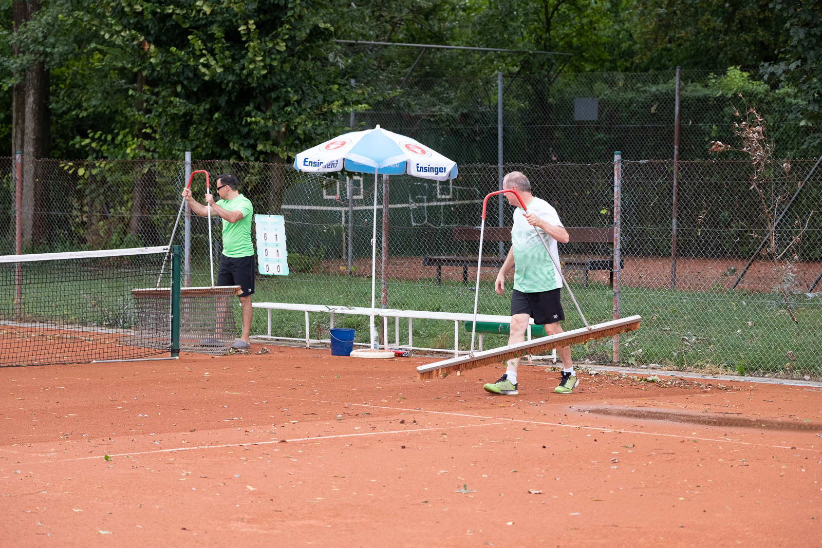 Hobby-Herren 2 unterliegen Geradstetten nach Platzregen und endlosen Match-Tie-Break-Spielen